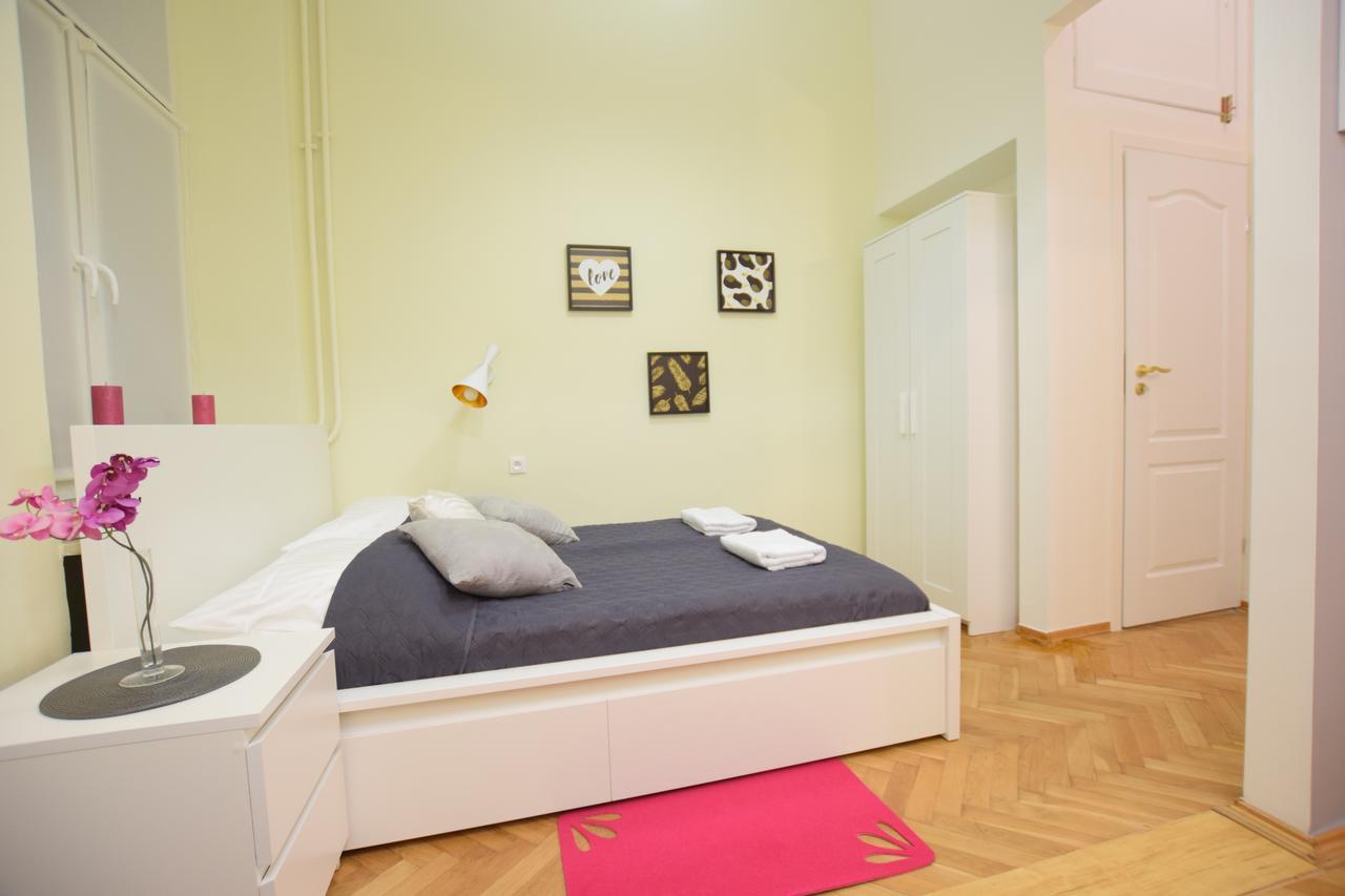 Elegant Apartment Copernicus Varşova Dış mekan fotoğraf