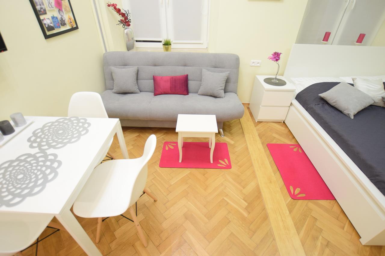 Elegant Apartment Copernicus Varşova Dış mekan fotoğraf
