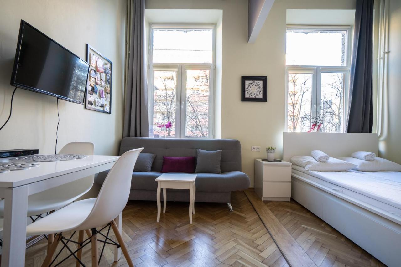 Elegant Apartment Copernicus Varşova Dış mekan fotoğraf