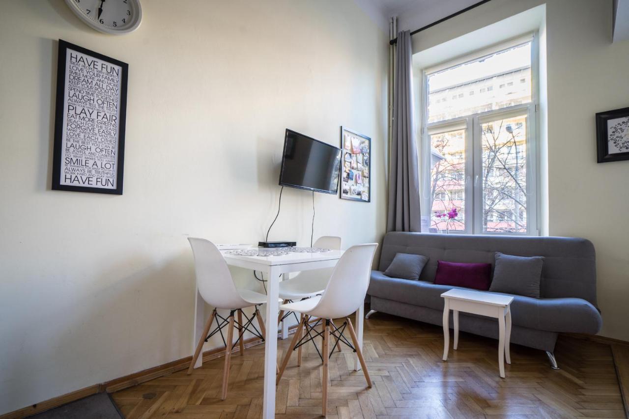 Elegant Apartment Copernicus Varşova Dış mekan fotoğraf