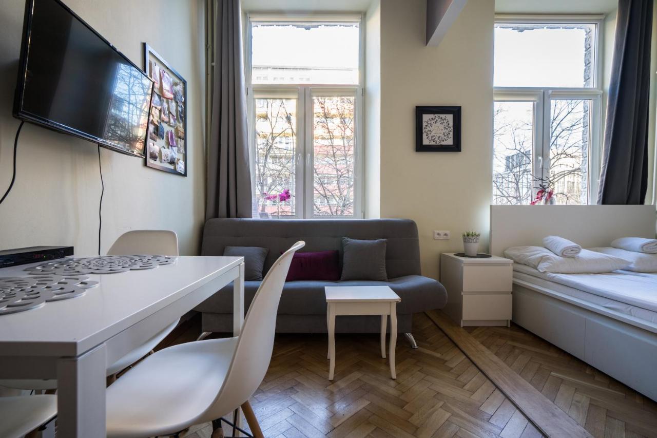 Elegant Apartment Copernicus Varşova Dış mekan fotoğraf