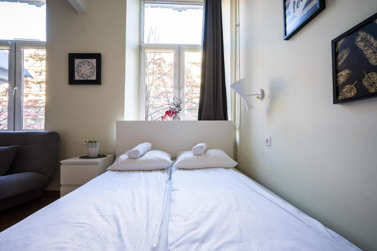Elegant Apartment Copernicus Varşova Dış mekan fotoğraf